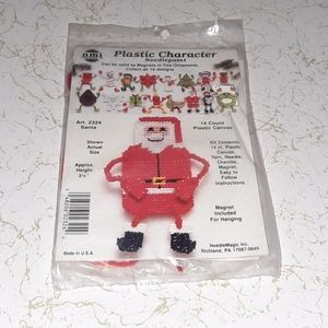 NMI Plastic Character Needlepoint SANTA 2324 Christmas Craft